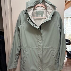 NWOT Women's Light Green Hooded Rain Coat